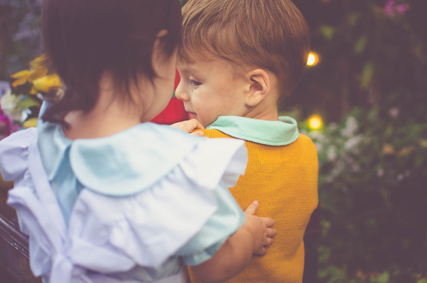 Toddlers' Birthday Photoshoot Alice In Wonderland Style