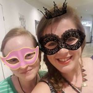 holly_elizabeth_west avatar