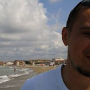 ozgur_kolukisa avatar