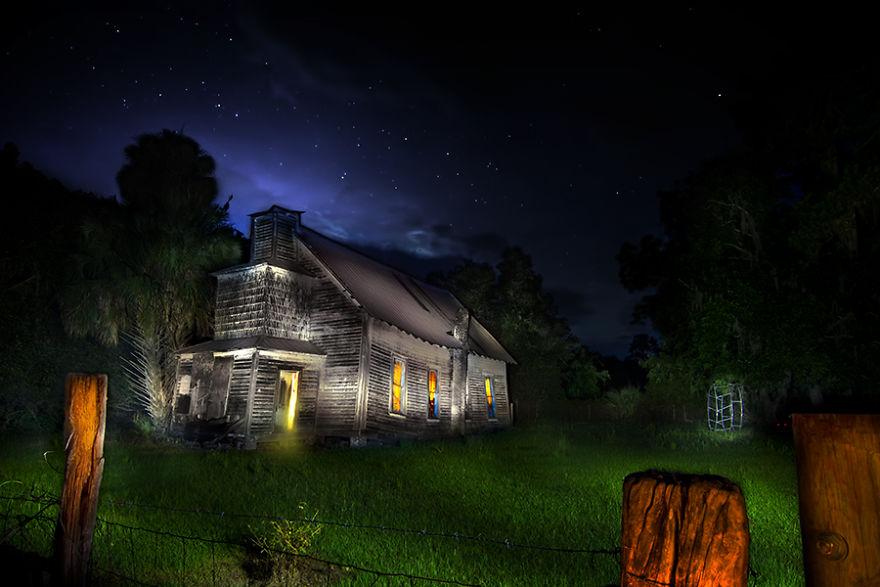 I Photograph Abandoned Structures And Let Them Shine One Last Time I Photograph Abandoned Structures And Let Them Shine One Last Time