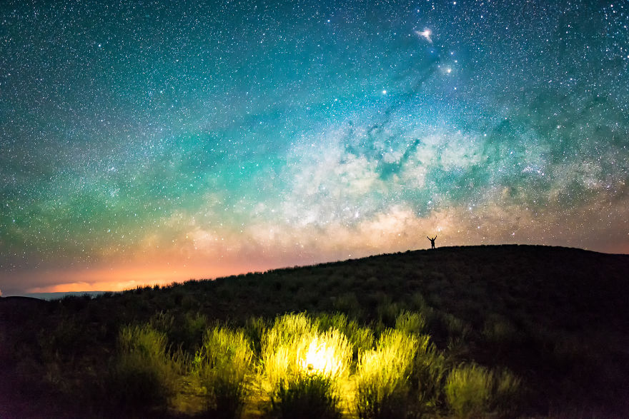 I Spent The Summer Photographing The Milky Way Galaxy In Hawaii