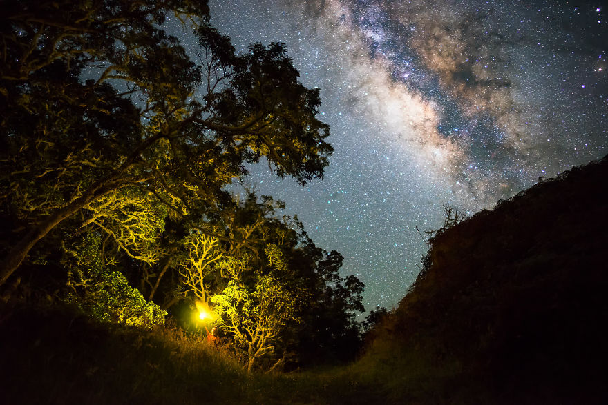 I Spent The Summer Photographing The Milky Way Galaxy In Hawaii