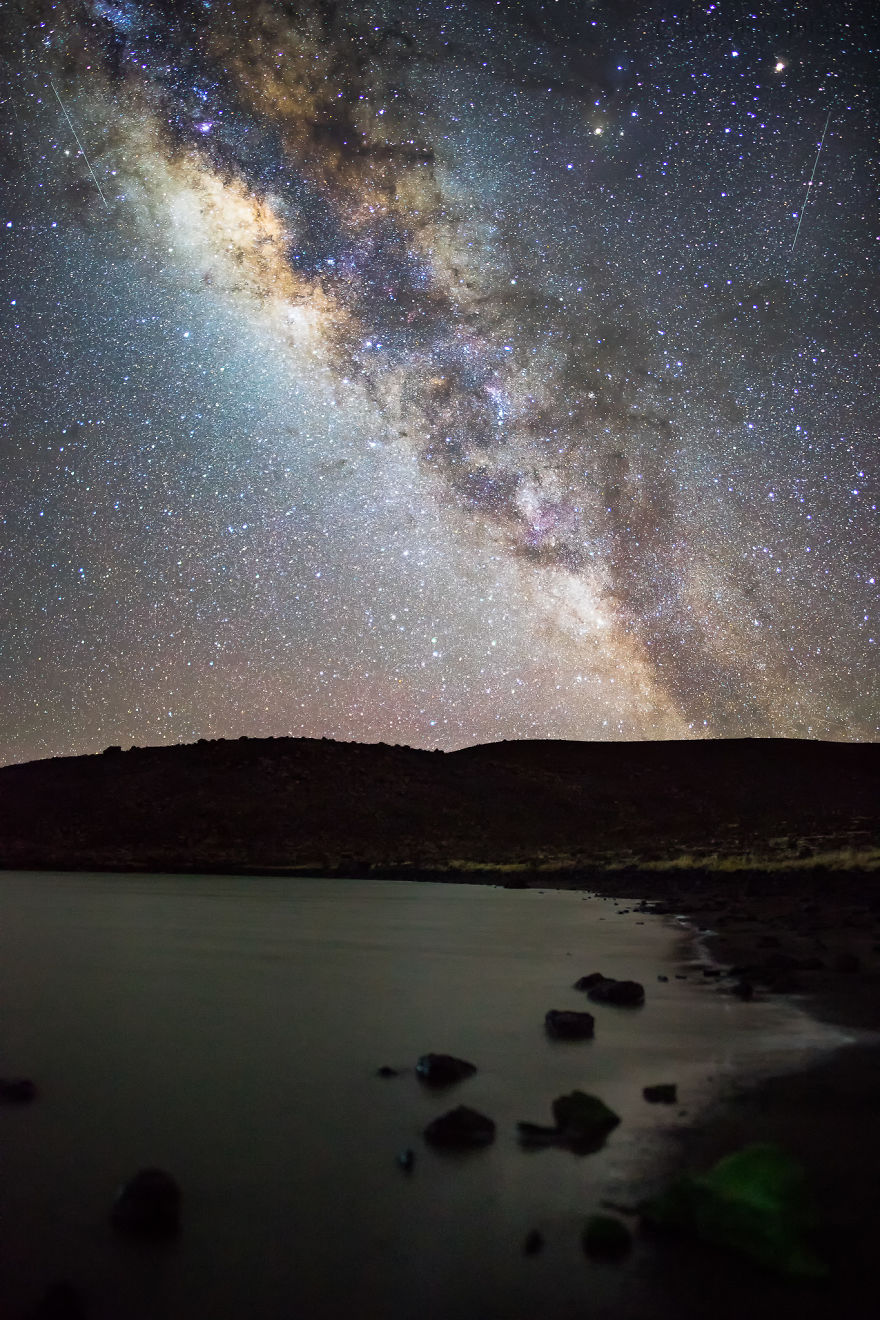 I Spent The Summer Photographing The Milky Way Galaxy In Hawaii