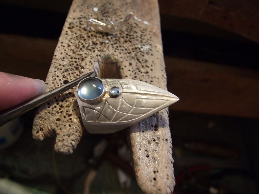 From Wax To Jewelry: I Handcrafted A Silver Claw Ring From Wax To Jewelry: I Handcrafted A Silver Claw Ring