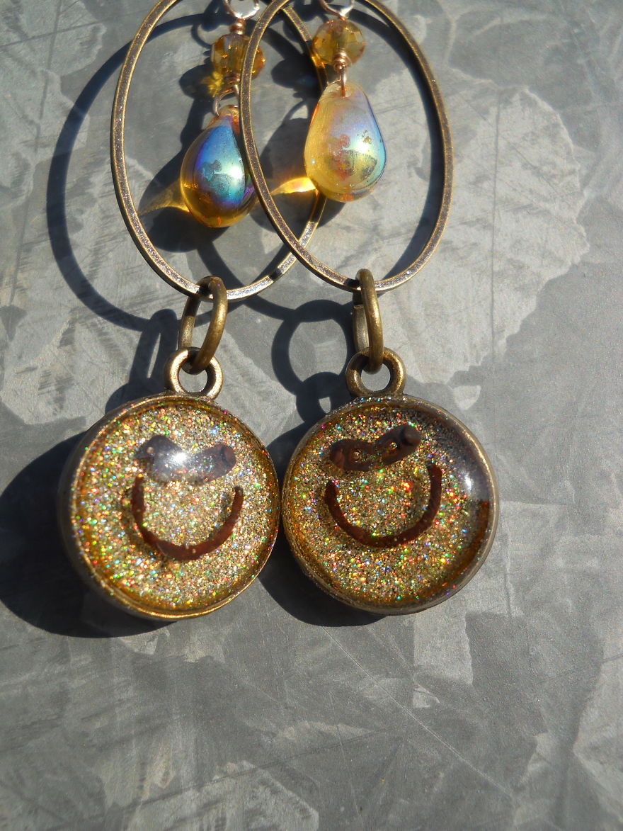 "Life After Discard," My Wife Takes Rusty Metal Bits And Trash From The Desert And Makes Upcycled Happy Jewelry "Life After Discard," My Wife Takes Rusty Metal Bits And Trash From The Desert And Makes Upcycled Happy Jewelry