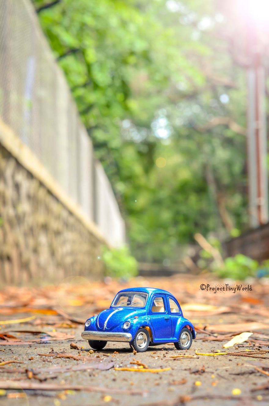 I Make Light-hearted Photographs Using Tiny Toys I Make Light-hearted Photographs Using Tiny Toys