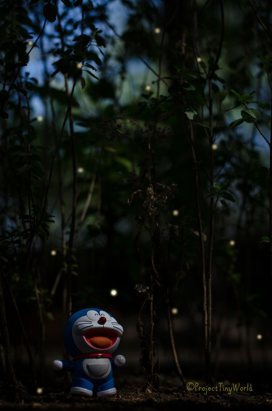 I Make Light-hearted Photographs Using Tiny Toys