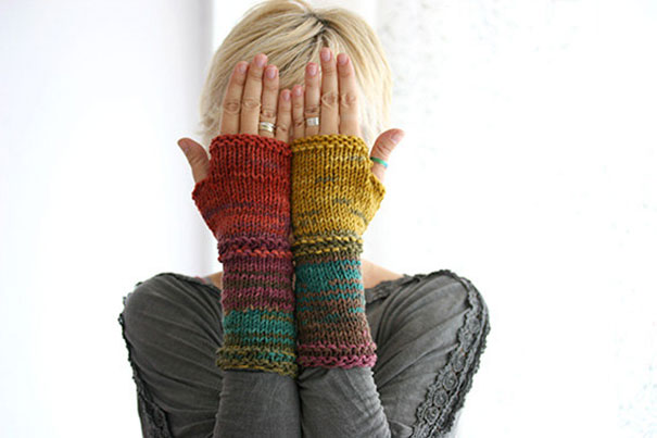 Fun And Colorful Knitted Gloves For Autumn And Winter