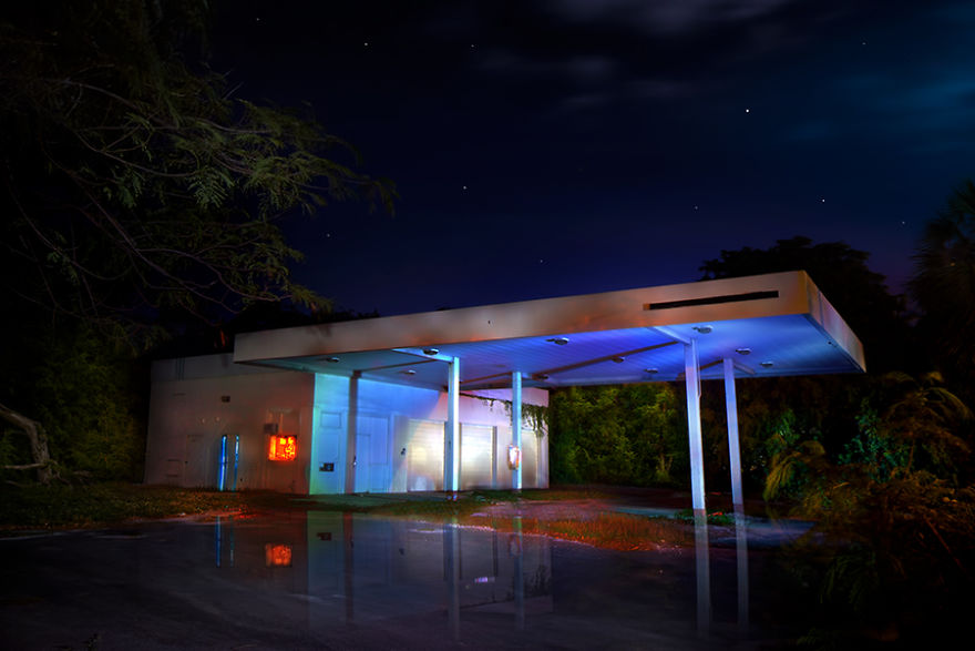 I Photograph Abandoned Structures And Let Them Shine One Last Time