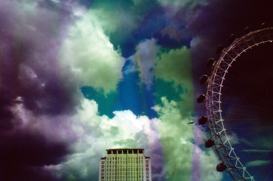 I Soaked My Film In Washing-Up Liquid To Photograph London With A New Perspective
