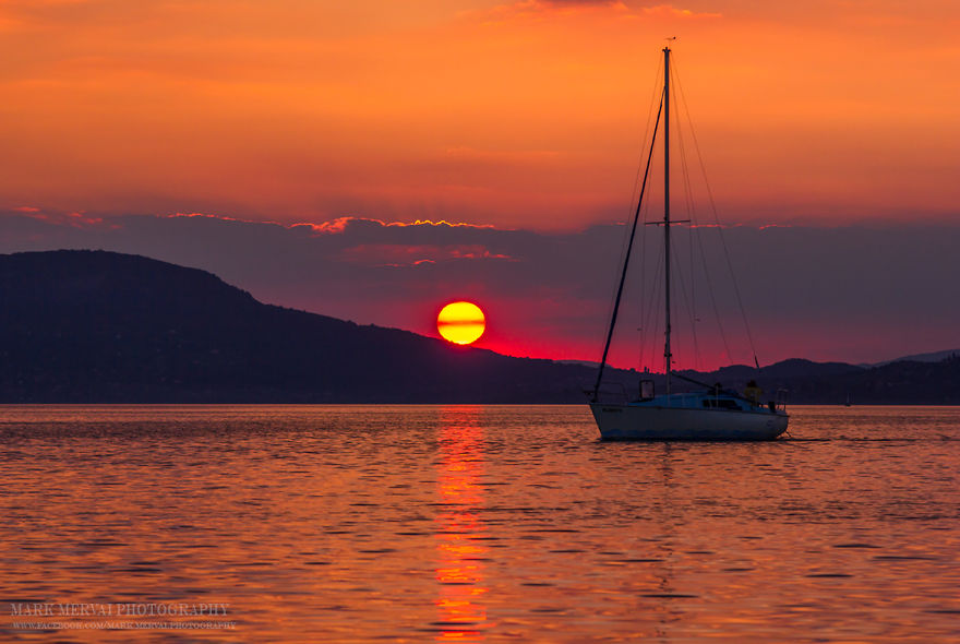 I Drove 1000km In 4 Days Around A Lake To Capture Pictures Of It For My Girlfriend