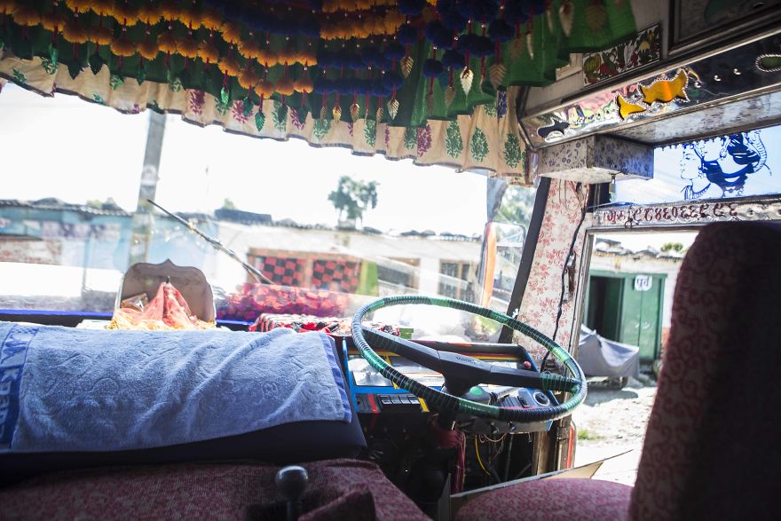 10+ Of The Most Colorful Local Buses In Nepal