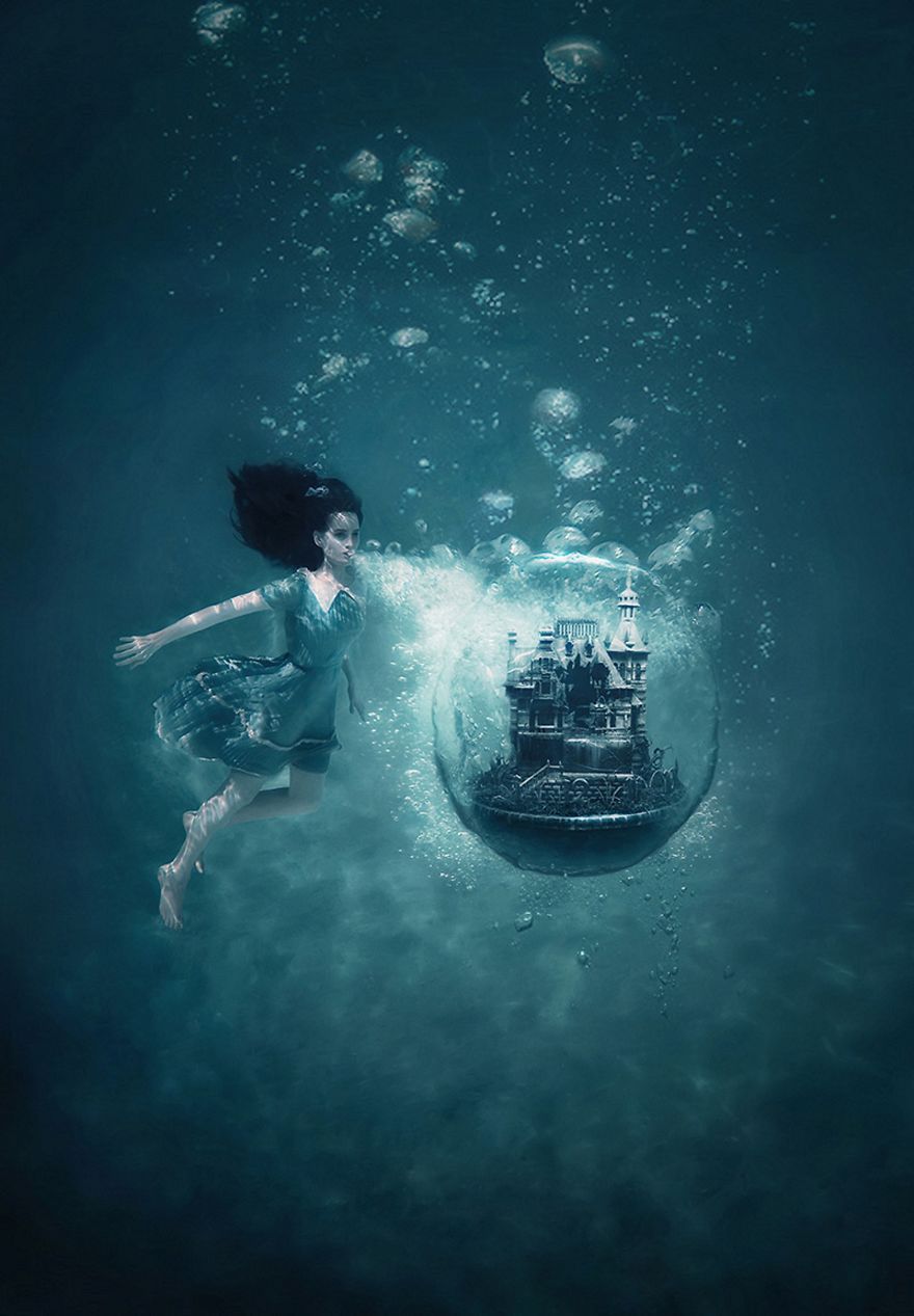 Los Angeles Based Photographer & Stylist Christine Mcconnell Bakes Stunning Gingerbread House