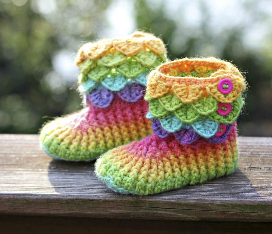 Dragon Slippers With Crochet Scales To Keep Your Toes Warm Because Winter Is Coming Dragon Slippers With Crochet Scales To Keep Your Toes Warm Because Winter Is Coming