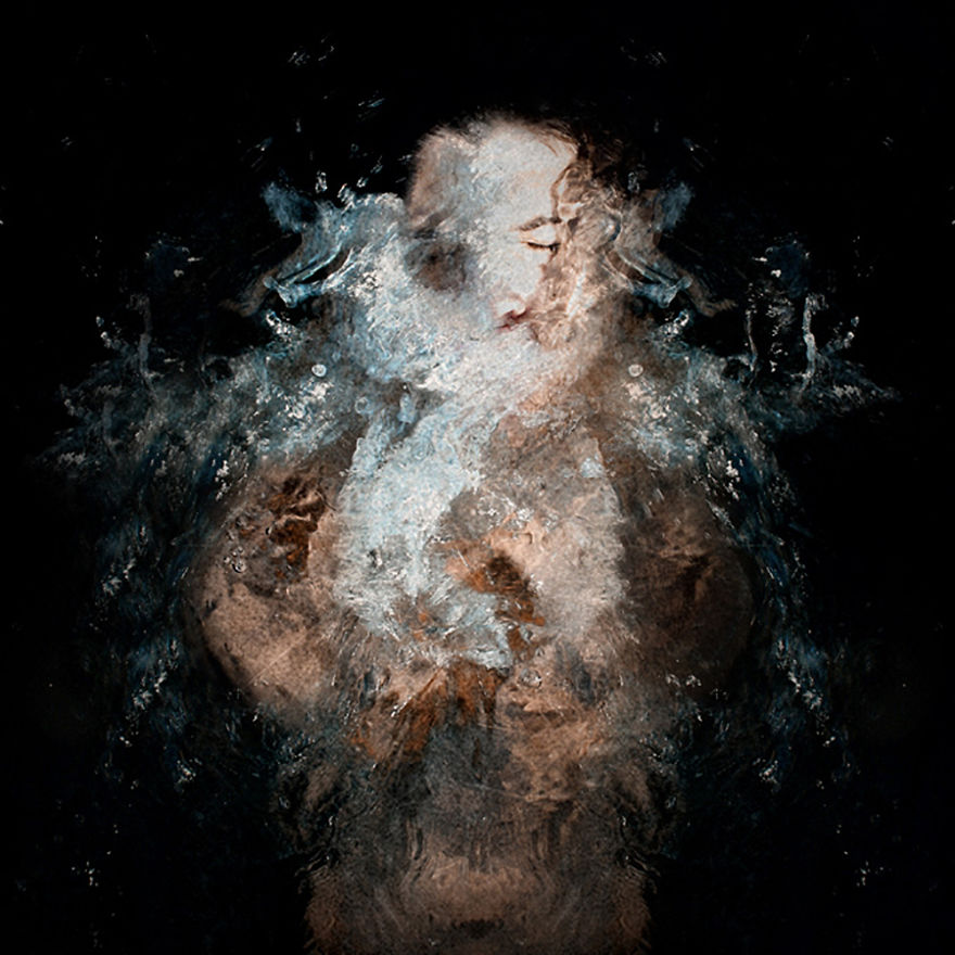 Young Photographer Creates Self-Portraits To Express The Feeling Of Solitude Young Photographer Creates Self-Portraits To Express The Feeling Of Solitude