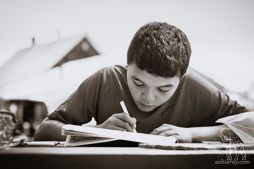 I Photographed An Autistic Boy In Foster Care To Help Him Find His Family