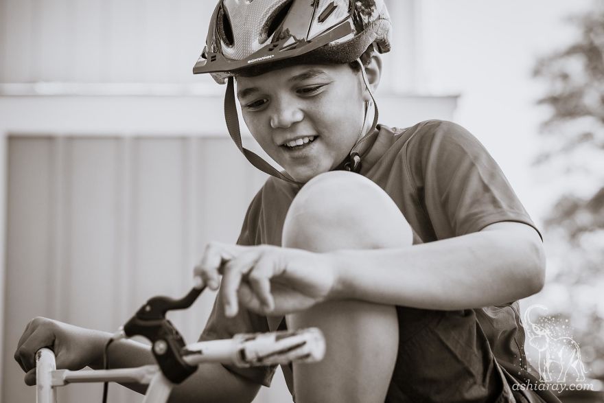 I Photographed An Autistic Boy In Foster Care To Help Him Find His Family I Photographed An Autistic Boy In Foster Care To Help Him Find His Family