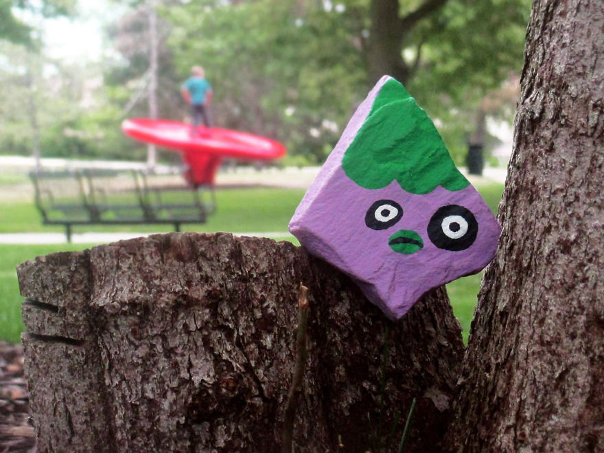 My Kids And I Spent A Year Painting Over 1,000 Rocks And Hid Them For People To Spot And Photograph
