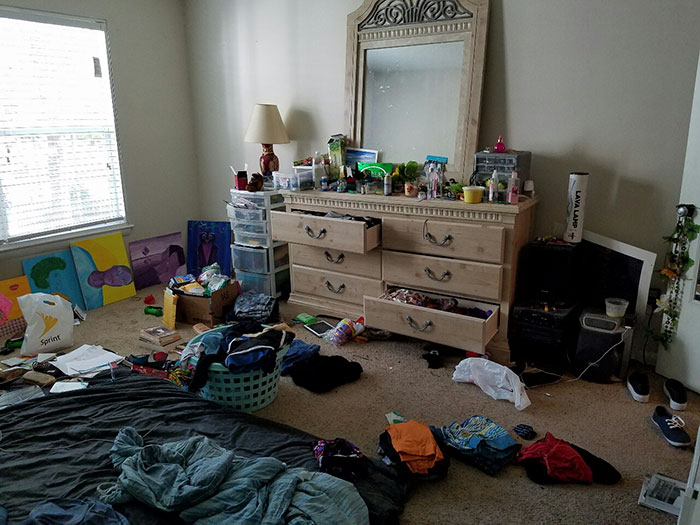 depression-messy-room-before-after-tidying-up-9