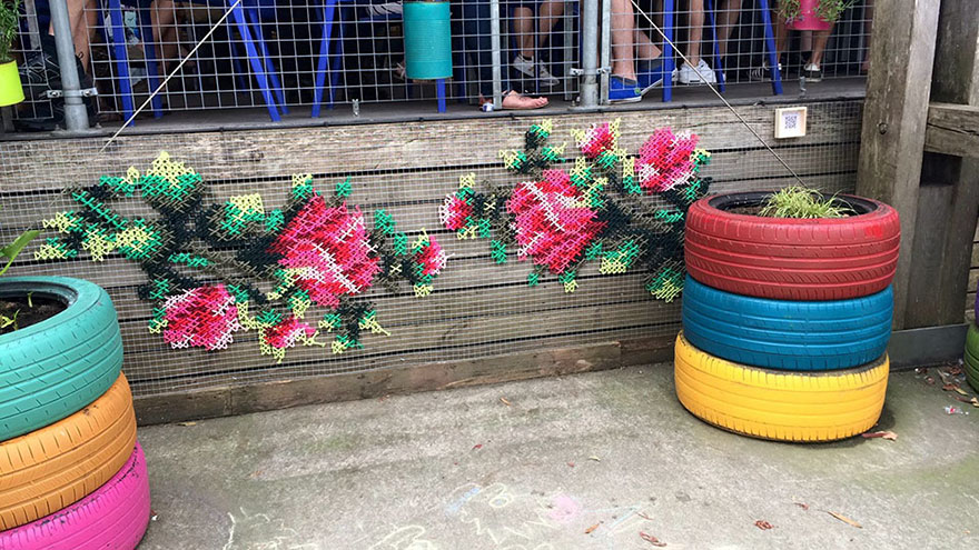 floral-cross-stitch-street-installations-raquel-rodrigo -13