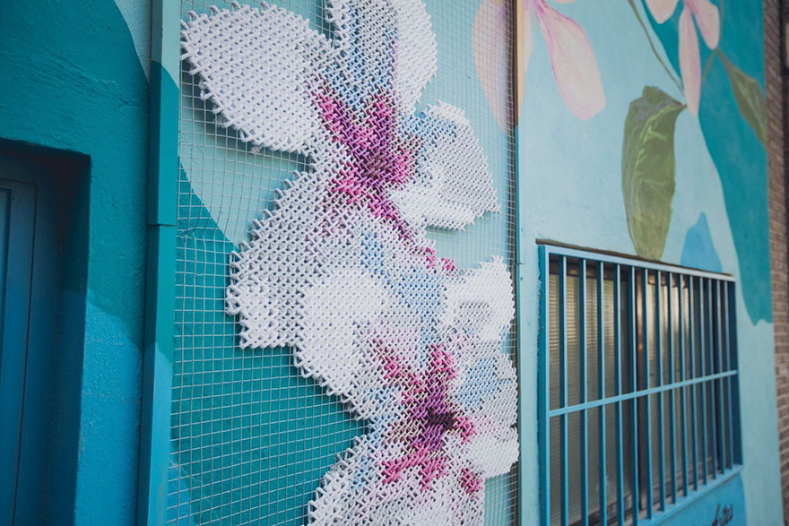 floral-cross-stitch-street-installations-raquel-rodrigo -9