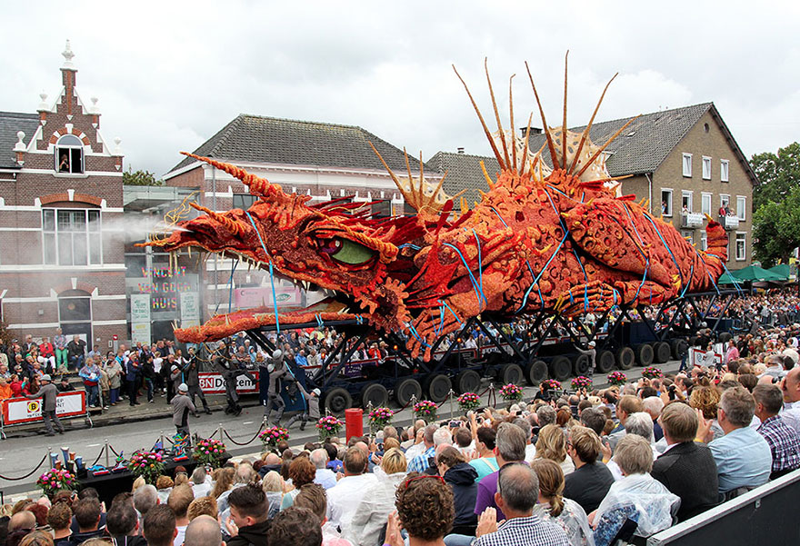 flower-sculpture-parade-corso-zundert-2016-netherlands-64 flower-sculpture-parade-corso-zundert-2016-netherlands-64