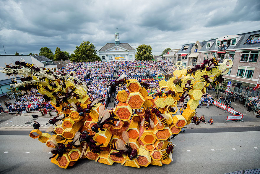 flower-sculpture-parade-corso-zundert-2016-netherlands-65 flower-sculpture-parade-corso-zundert-2016-netherlands-65