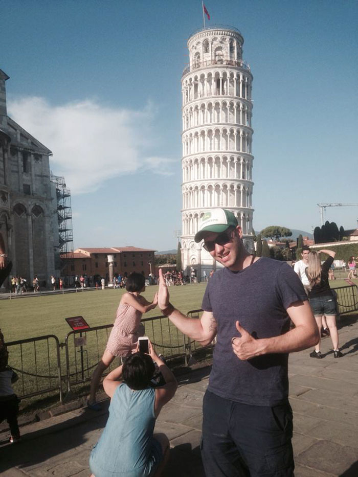 funny-tourists-leaning-tower-of-pisa-6 funny-tourists-leaning-tower-of-pisa-6