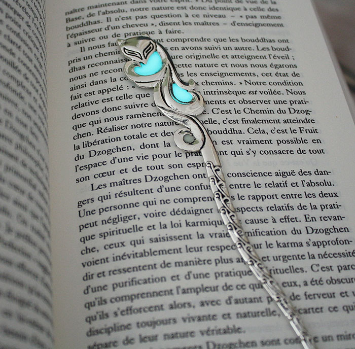 glow-in-the-dark-bookmarks-manon-richard-18