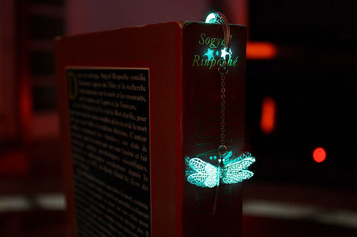 glow-in-the-dark-bookmarks-manon-richard-35