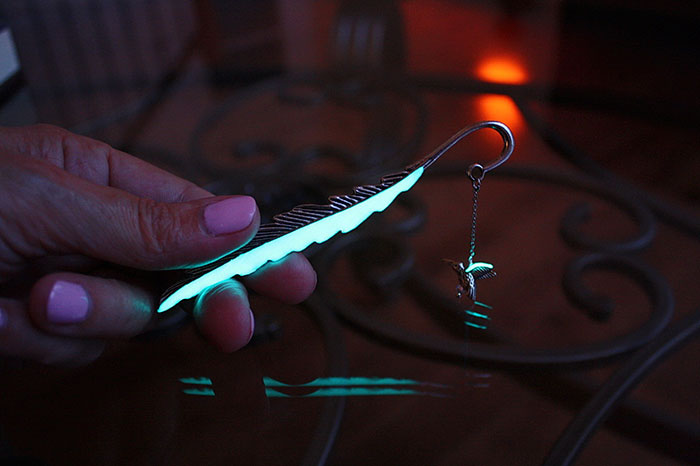 glow-in-the-dark-bookmarks-manon-richard-36