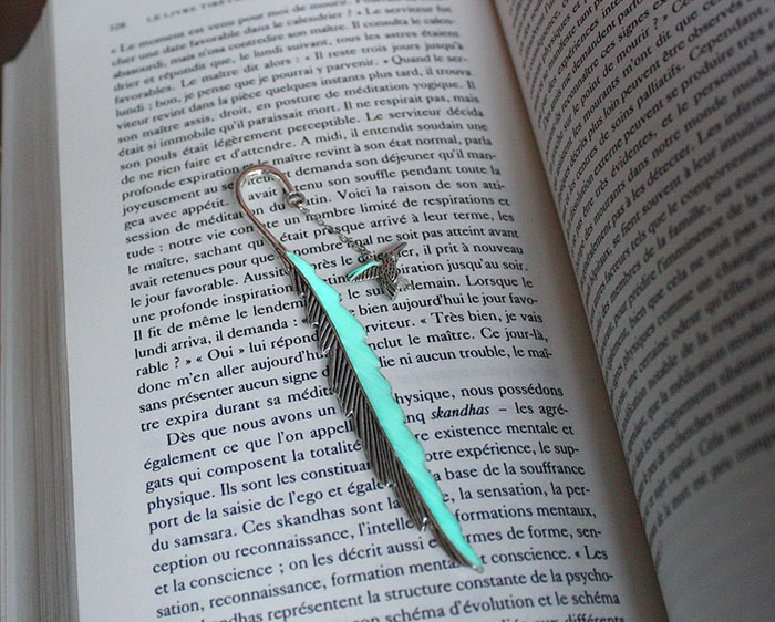 glow-in-the-dark-bookmarks-manon-richard-37