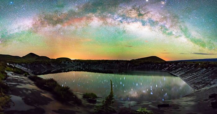 I Spent The Summer Photographing The Milky Way Galaxy In Hawaii