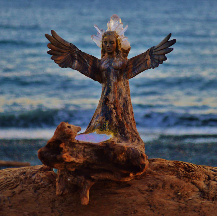 Driftwood-spirit-sculptures-debra-bernier