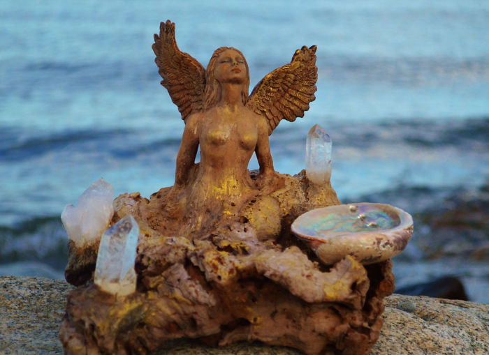 Driftwood-spirit-sculptures-debra-bernier