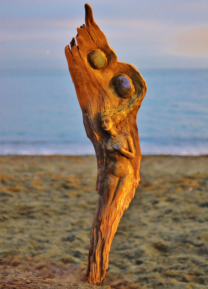 Driftwood-spirit-sculptures-debra-bernier