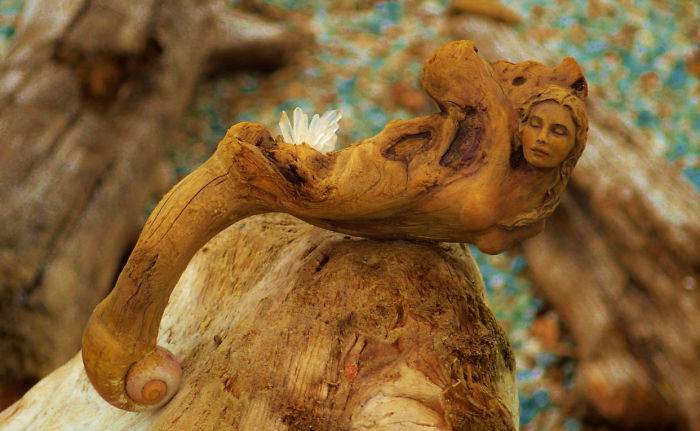 Driftwood-spirit-sculptures-debra-bernier