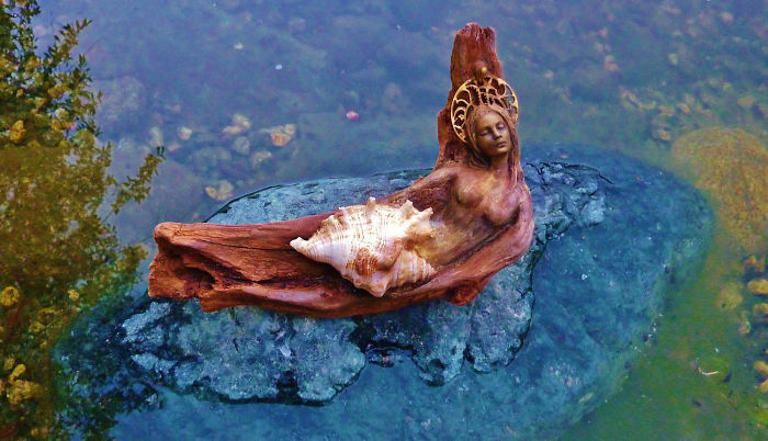 Driftwood-spirit-sculptures-debra-bernier