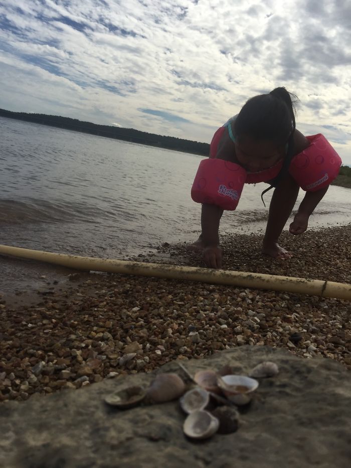 Pictures Keep Memories From Fading.