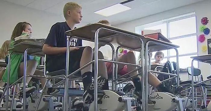 Clever Teacher Puts Cycling Machines Under Her Students’ Desks To Get Them To Focus