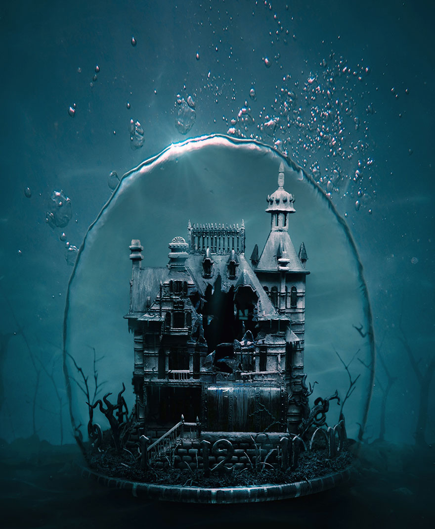 miss-peregrine-gingerbread-house-christine-mcconnell-4 miss-peregrine-gingerbread-house-christine-mcconnell-4