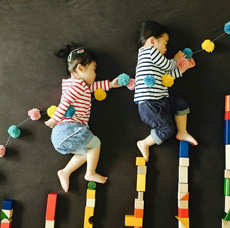 This Mom Is A Badass She Uses Her Twins For Her Flatlays