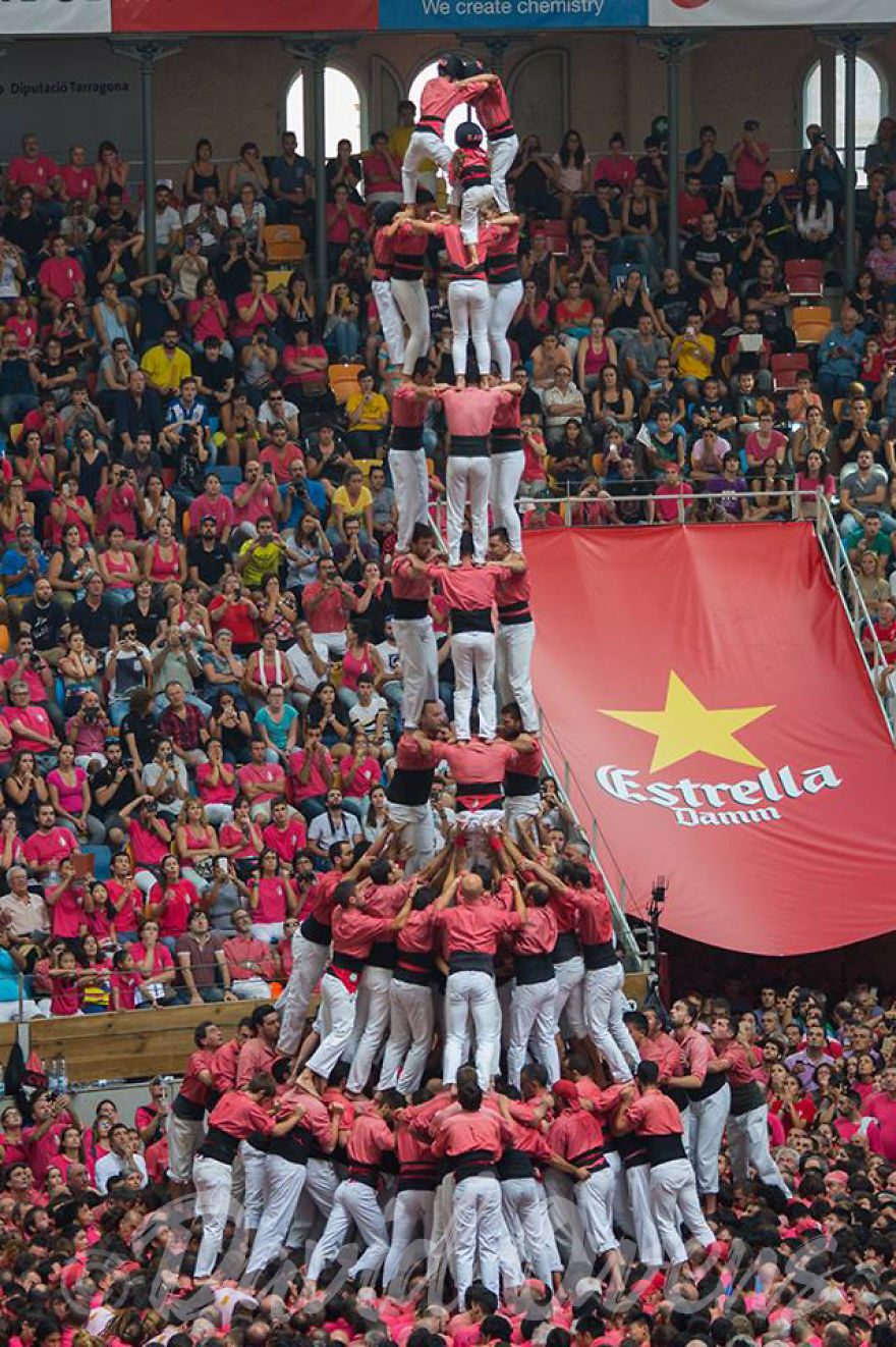 I Photographed Incredible Human Towers In Spain I Photographed Incredible Human Towers In Spain