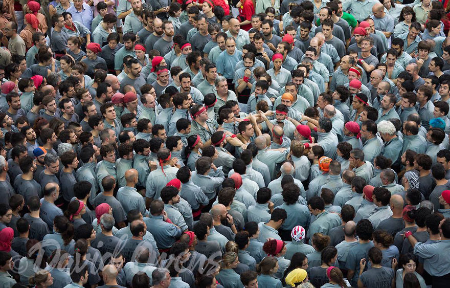 I Photographed Incredible Human Towers In Spain I Photographed Incredible Human Towers In Spain