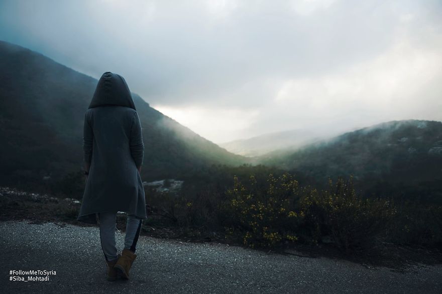 Syrian Photographer Takes Amazing Emotional Photos For Syria Syrian Photographer Takes Amazing Emotional Photos For Syria