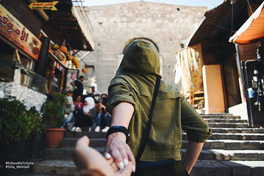 Syrian Photographer Takes Amazing Emotional Photos For Syria