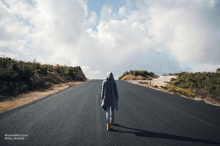 Syrian Photographer Takes Amazing Emotional Photos For Syria Syrian Photographer Takes Amazing Emotional Photos For Syria