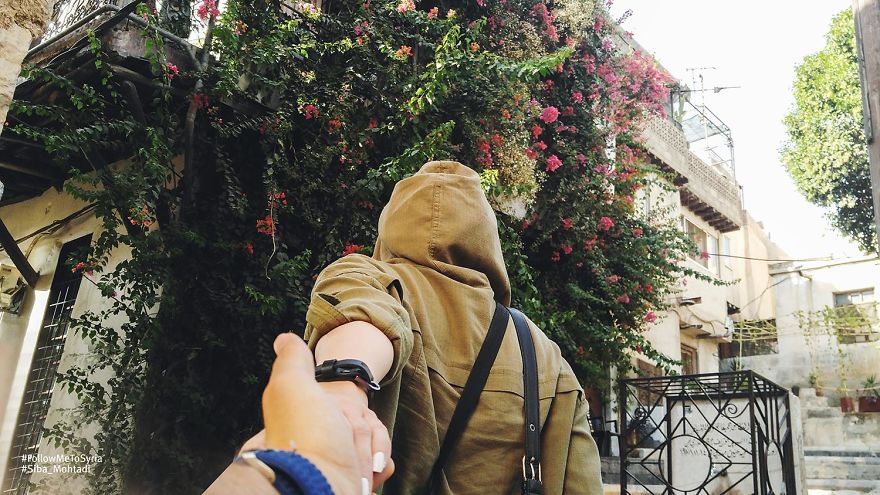 Syrian Photographer Takes Amazing Emotional Photos For Syria Syrian Photographer Takes Amazing Emotional Photos For Syria