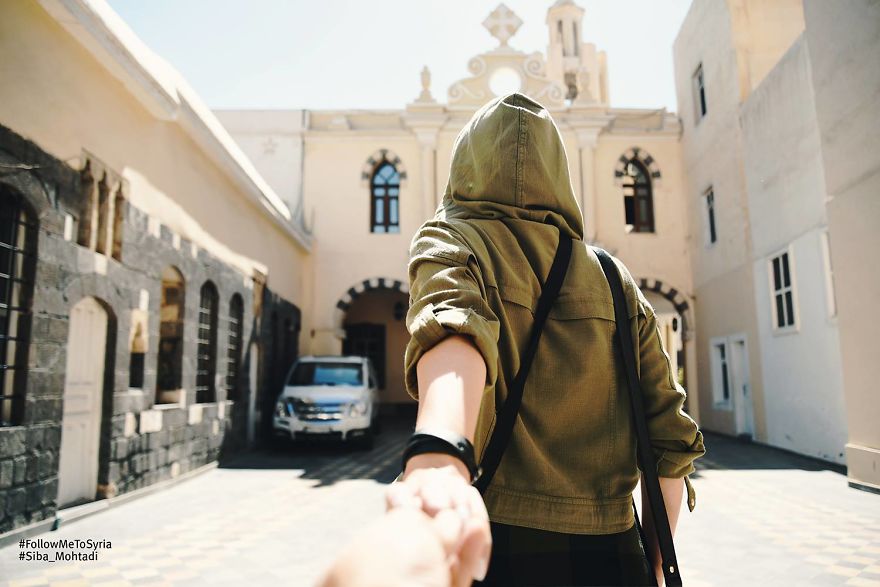 Syrian Photographer Takes Amazing Emotional Photos For Syria Syrian Photographer Takes Amazing Emotional Photos For Syria