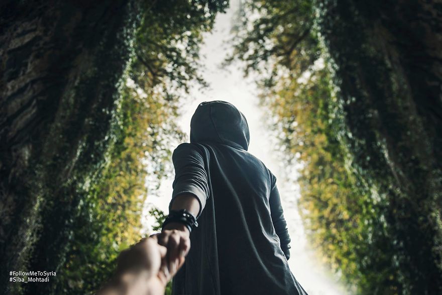 Syrian Photographer Takes Amazing Emotional Photos For Syria